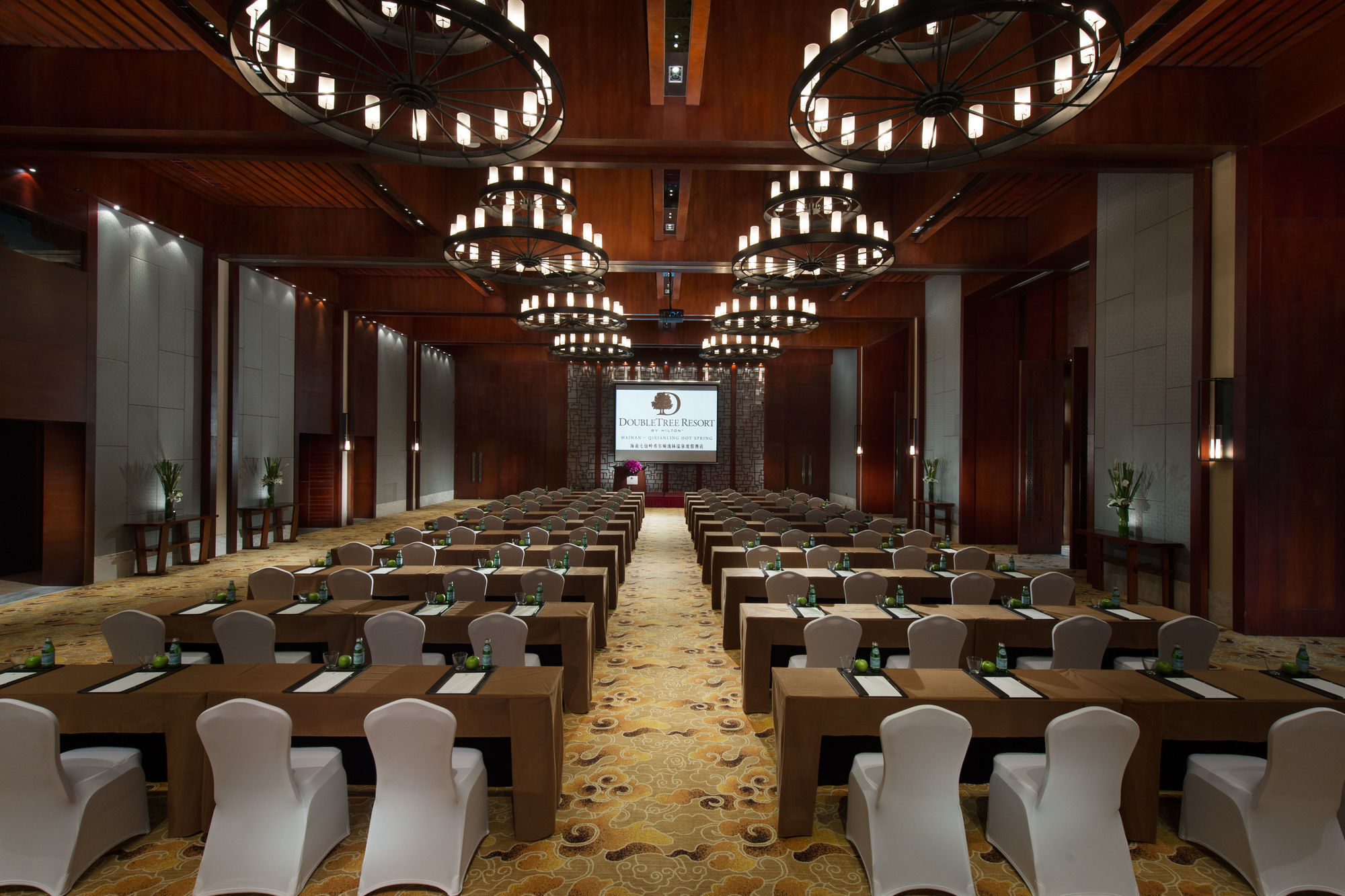 Doubletree Resort By Hilton Hotel Hainan - Qixianling Hot Spring Baoting Exterior photo