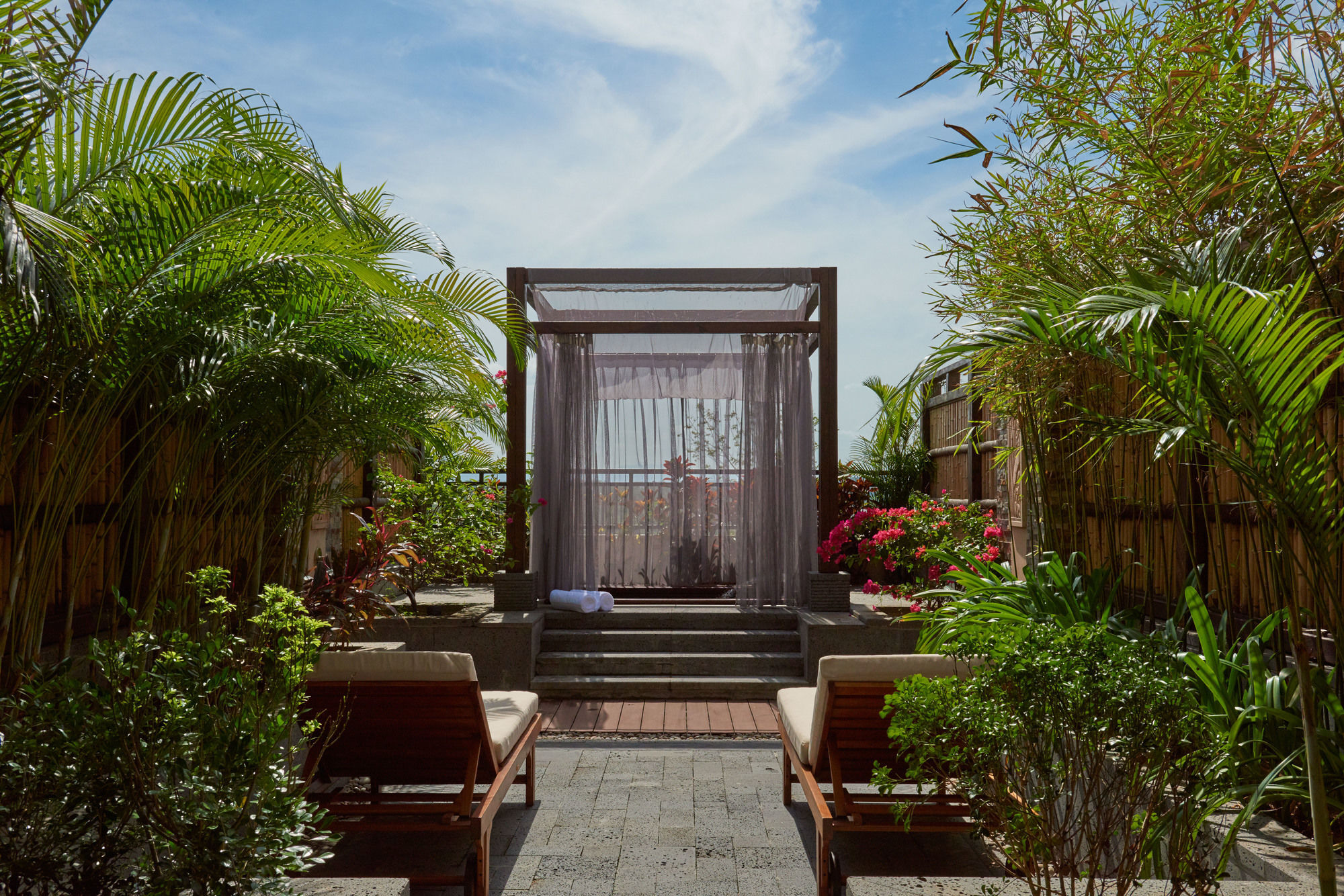 Doubletree Resort By Hilton Hotel Hainan - Qixianling Hot Spring Baoting Exterior photo